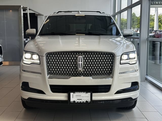 Certified 2024 Lincoln Navigator Reserve AWD/4WD image 2