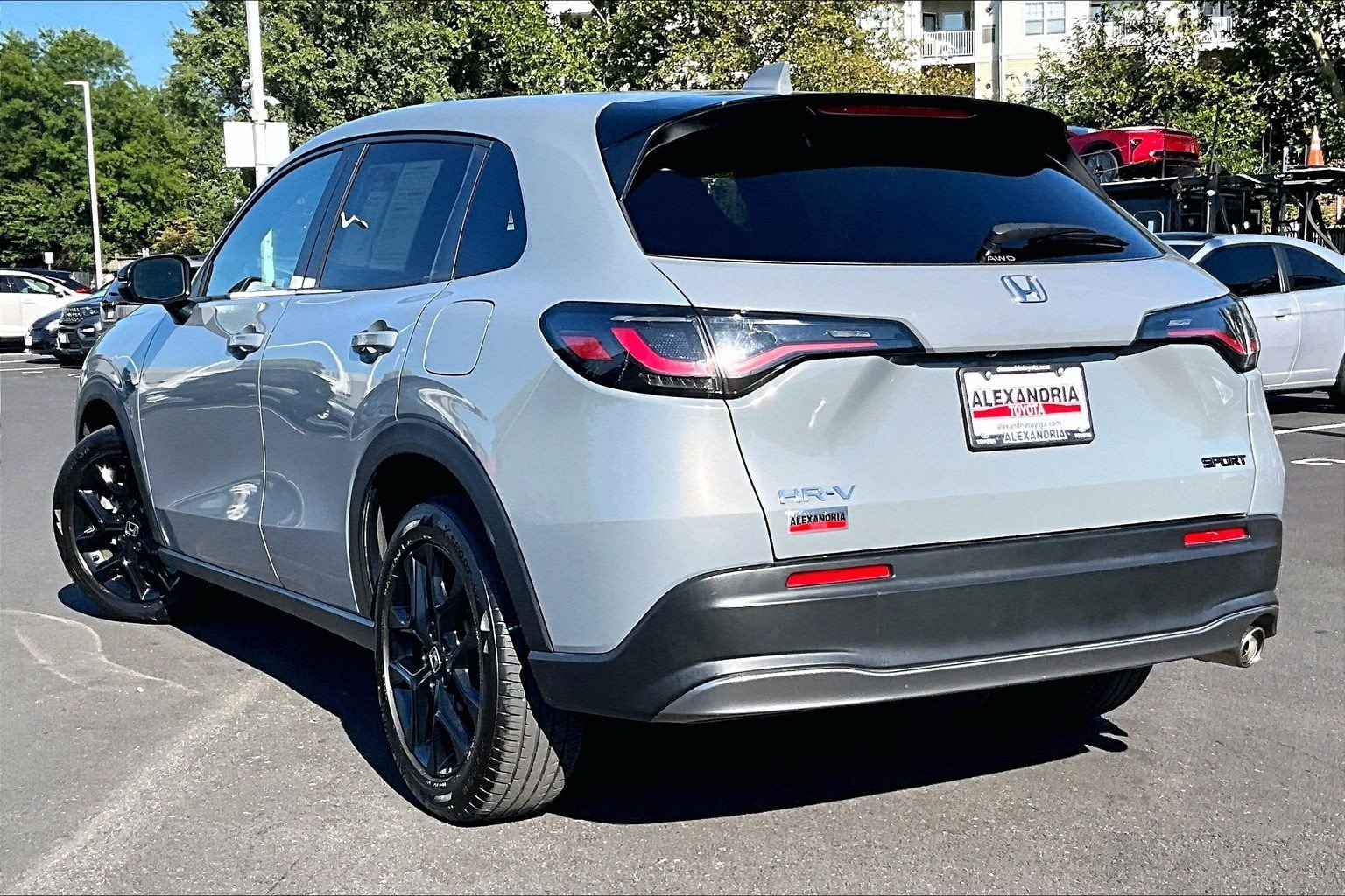 Used 2024 Honda HR-V Sport image 11