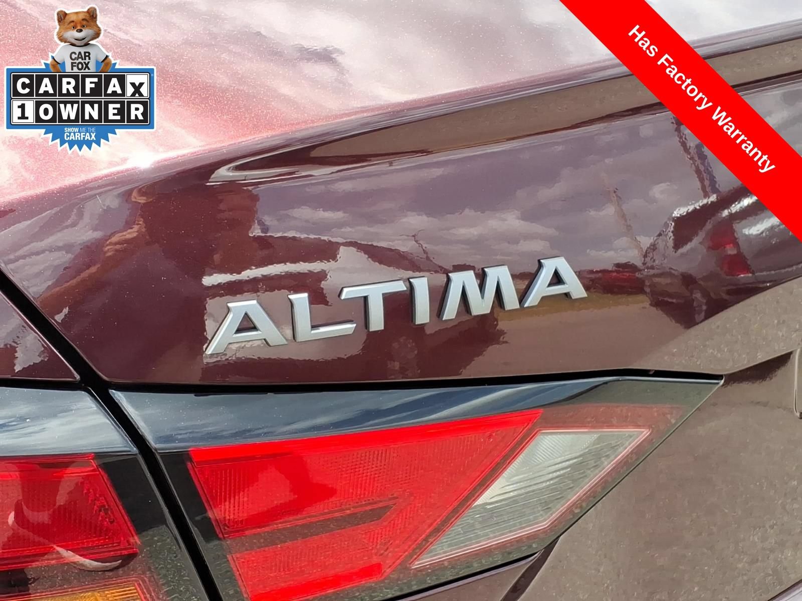 Used 2024 Nissan Altima 2.5 SV FWD image 9