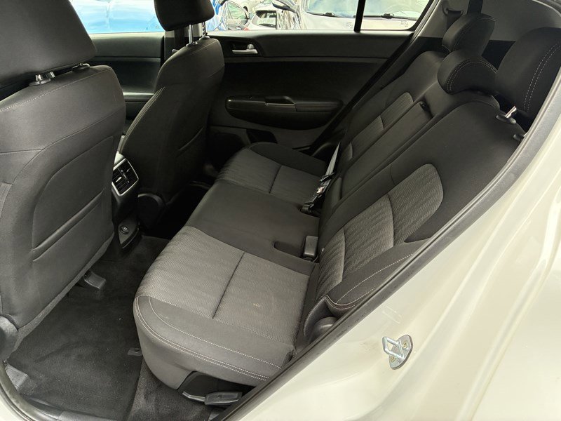 Used 2019 Kia Sportage LX AWD/4WD image 16