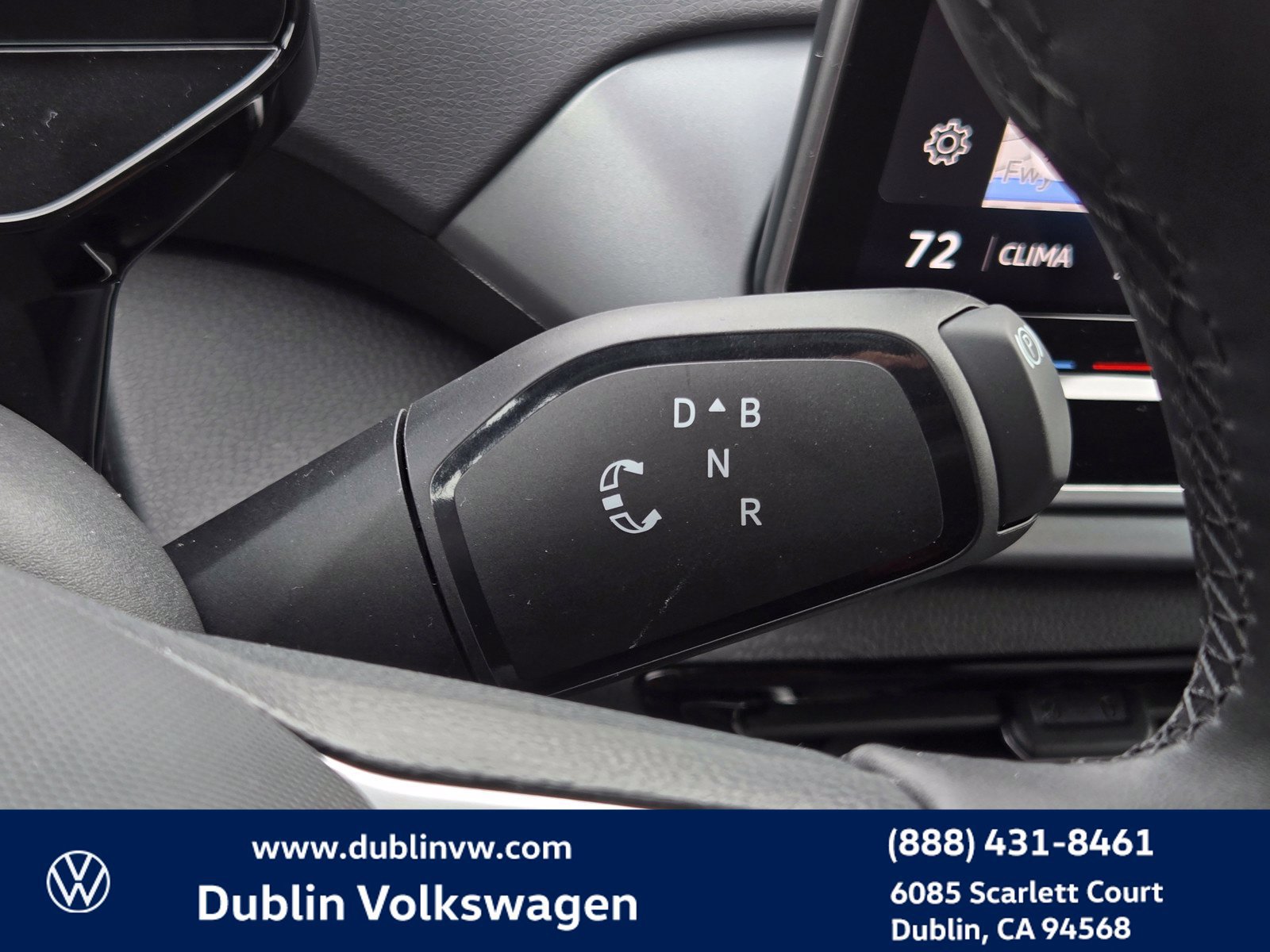 New 2026 Volkswagen ID.4 Pro RWD image 17