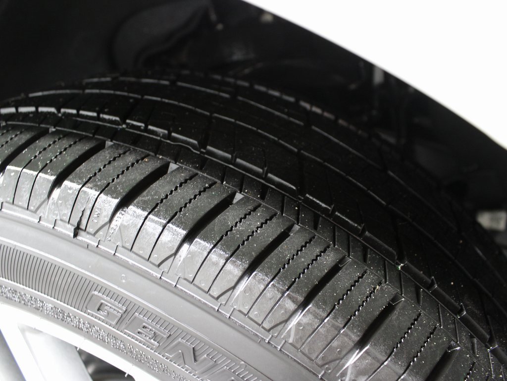 Used 2024 Ford Expedition Platinum image 7