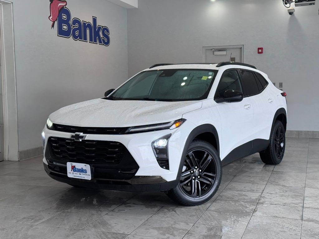 Certified 2024 Chevrolet Trax ACTIV w/ Sunroof Package image 2