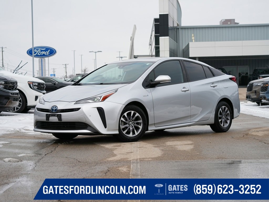 Used 2019 Toyota Prius XLE image 1