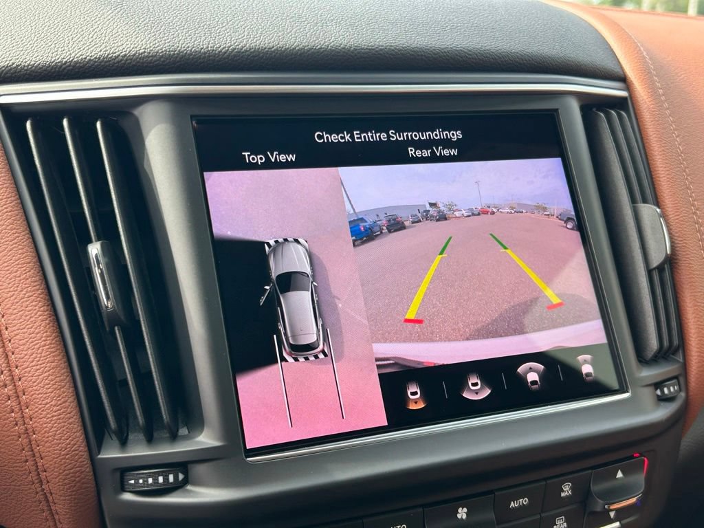 Used 2023 Maserati Levante GT AWD/4WD image 33