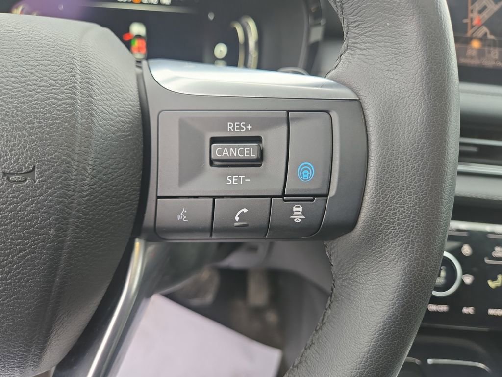 Used 2023 INFINITI QX60 Luxe image 26