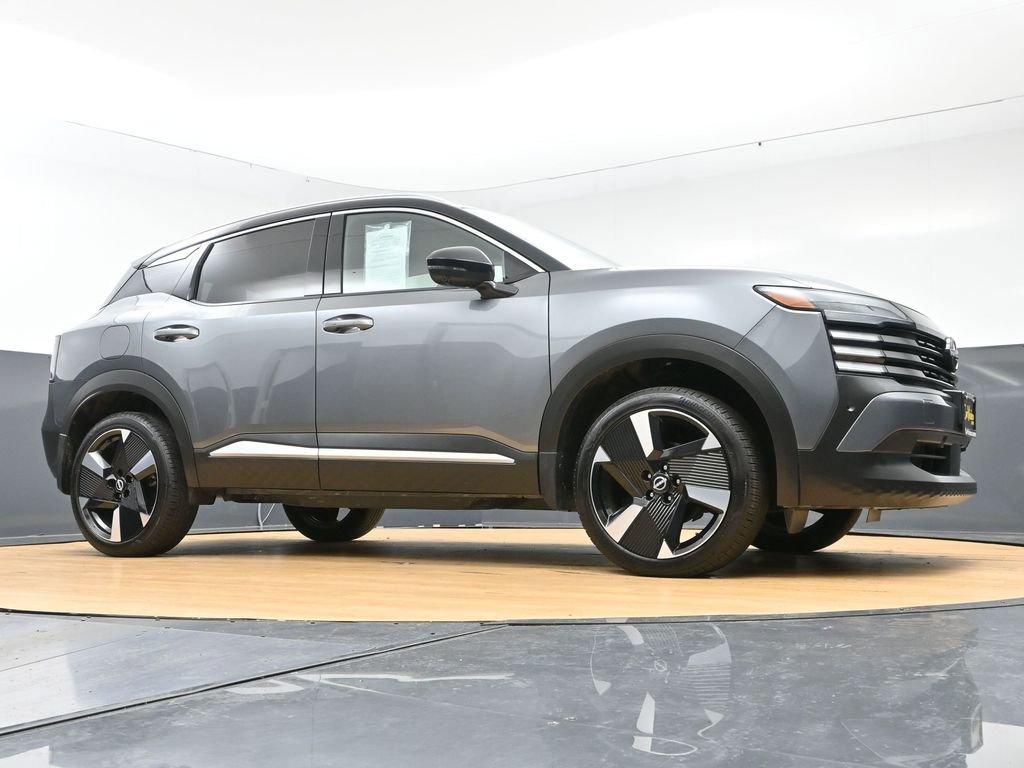 Used 2025 Nissan Kicks SR image 46