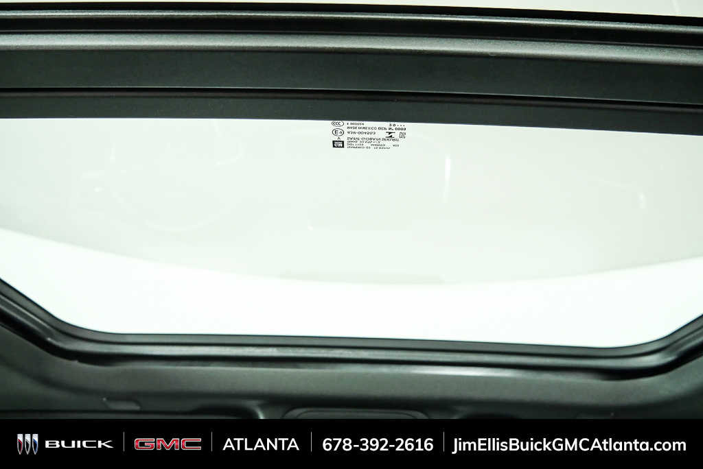 Used 2021 Chevrolet Suburban Z71 w/ Luxury Package image 23