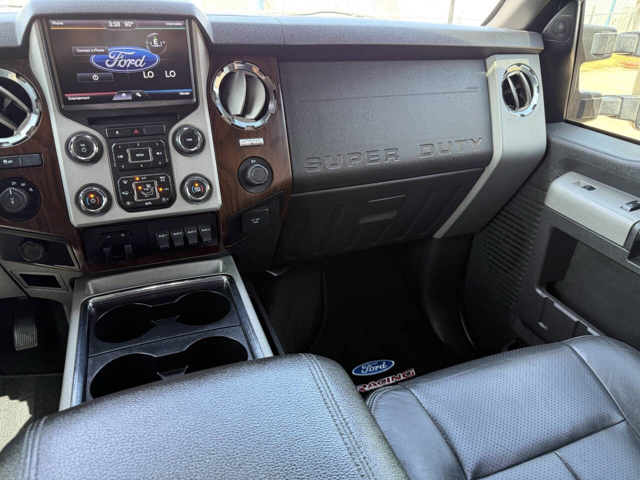 Used 2014 Ford F250 Lariat w/ Chrome Package image 30