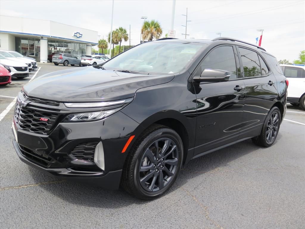 Used 2024 Chevrolet Equinox RS w/ RS Leather Package FWD image 8