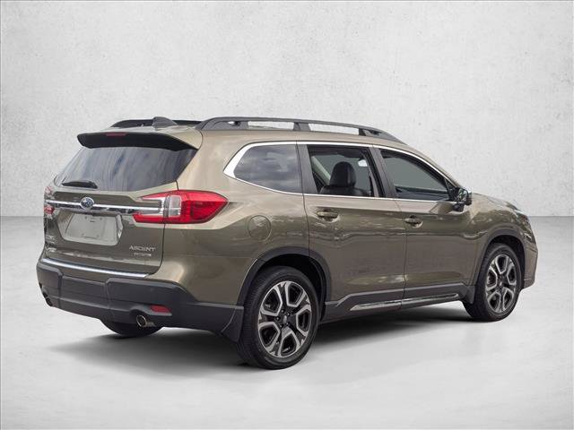 Used 2023 Subaru Ascent Limited w/ Technology Package AWD/4WD image 5