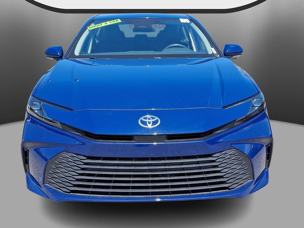 Used 2025 Toyota Camry LE FWD image 2
