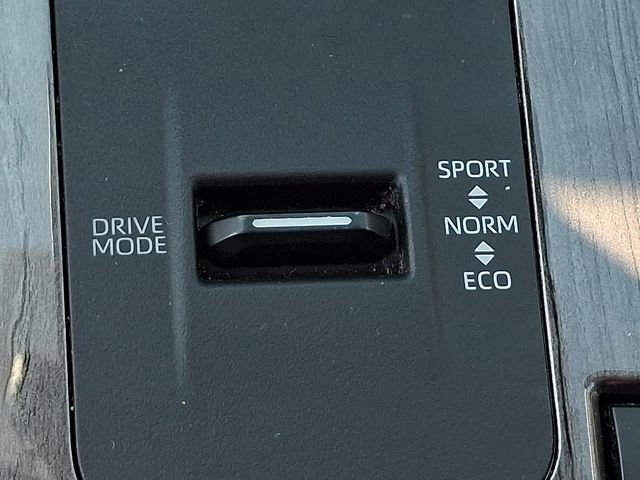 Used 2021 Toyota Highlander Platinum image 25