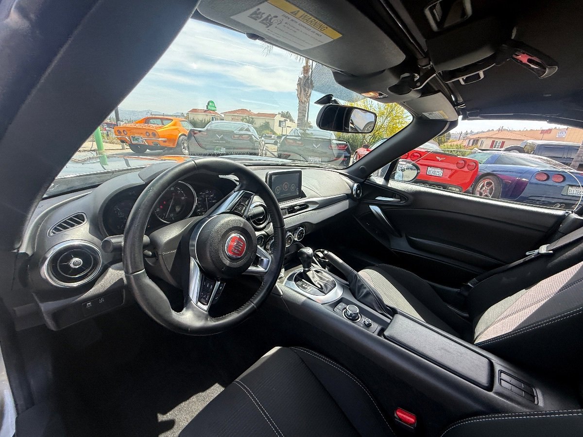 Used 2017 FIAT 124 Spider Classica image 15