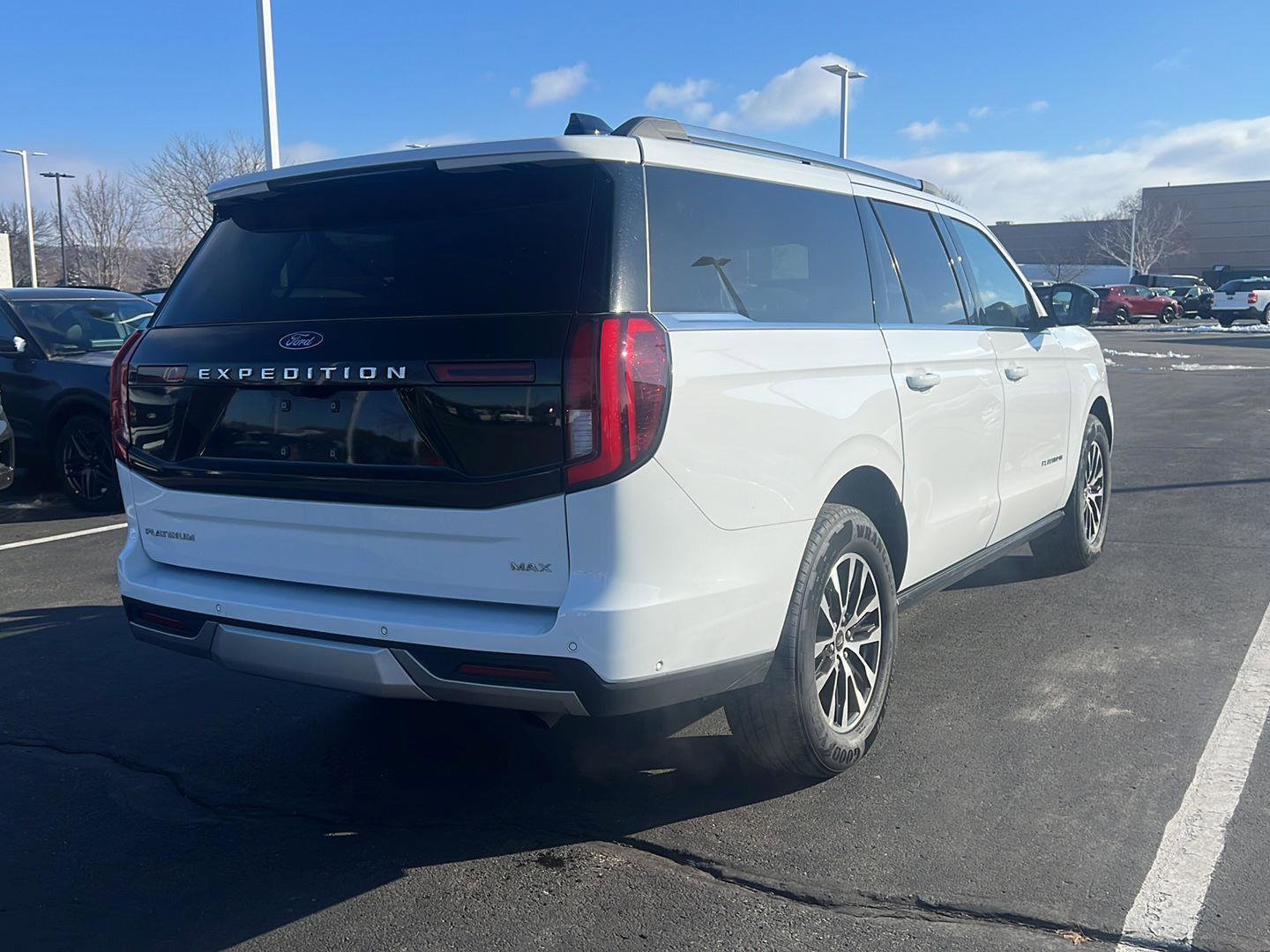 Used 2025 Ford Expedition Max Platinum image 7