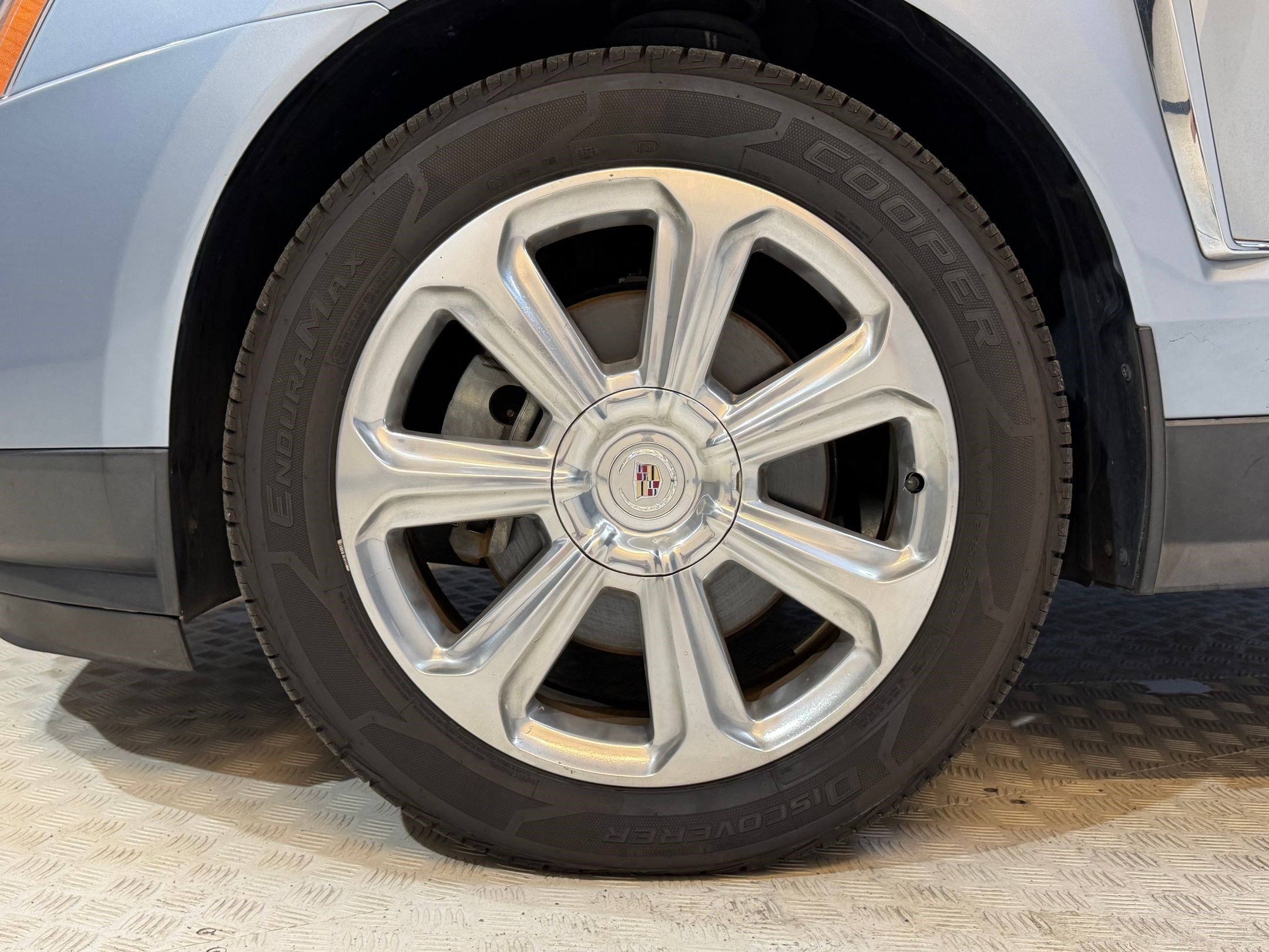 Used 2013 Cadillac SRX Performance w/ Driver Awareness Package image 12