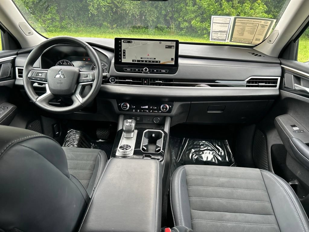 Used 2025 Mitsubishi Outlander SE AWD/4WD image 10