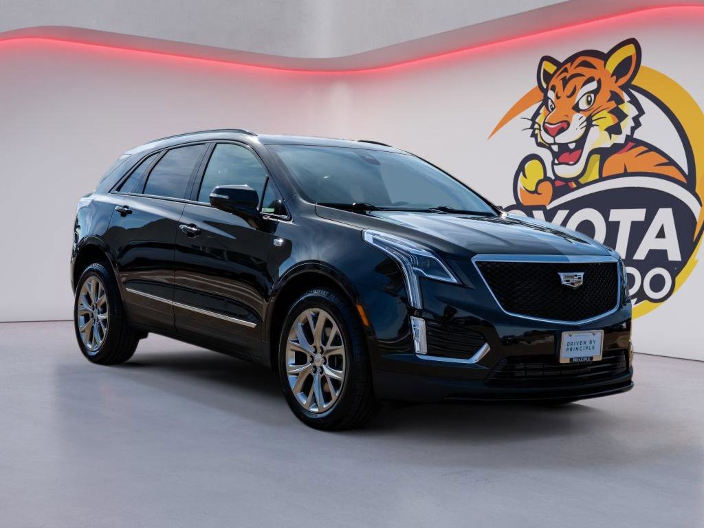Used 2021 Cadillac XT5 Sportv w/ LPO, Floor Liner Package image 3