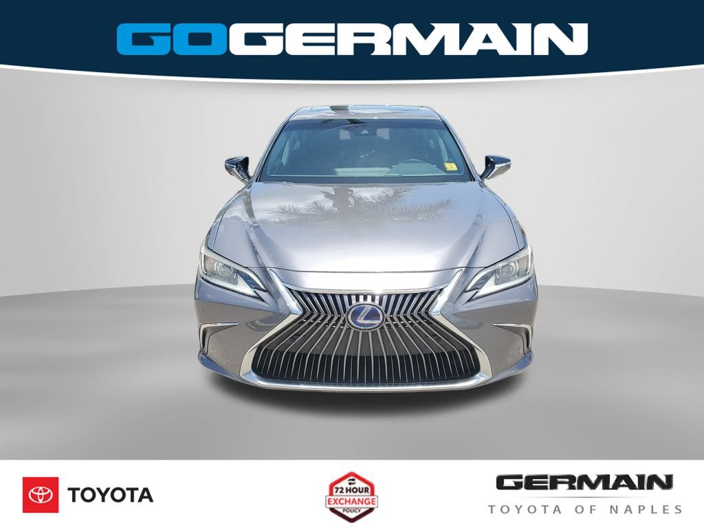 Used 2020 Lexus ES 300h w/ Premium Package FWD image 3
