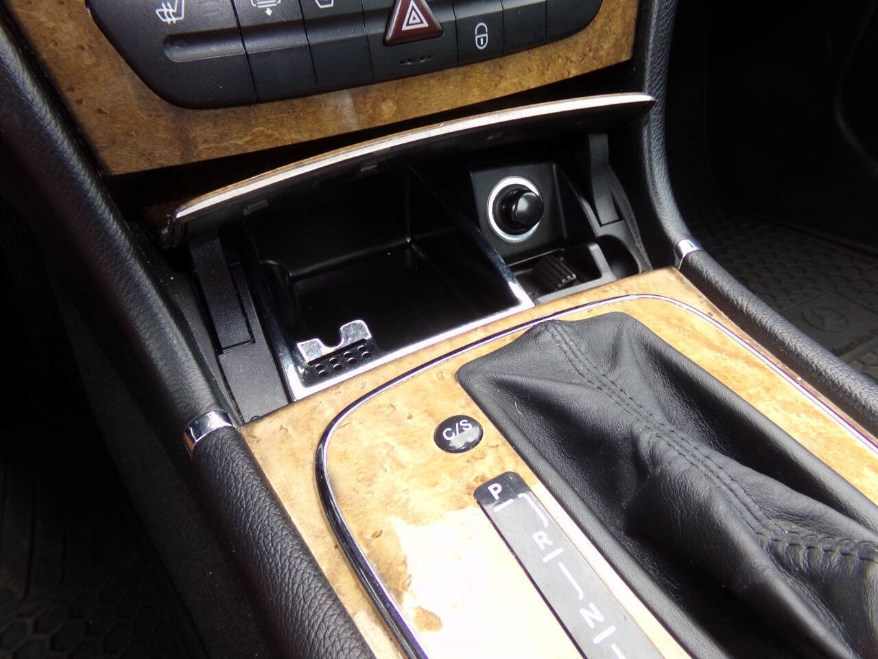 Used 2008 Mercedes-Benz E 350 4MATIC Sedan image 53