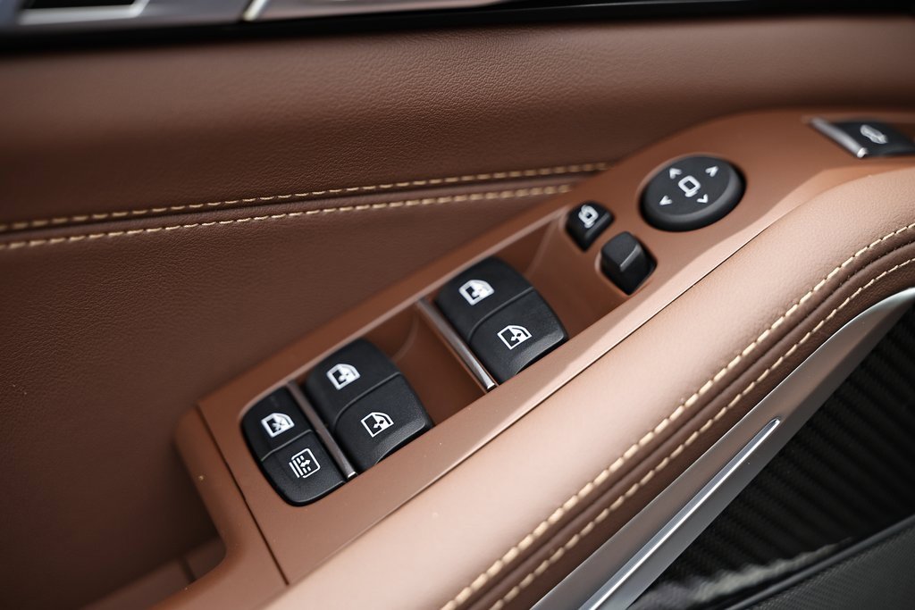 New 2026 BMW X7 M60i w/ M Sport Professional Package image 17