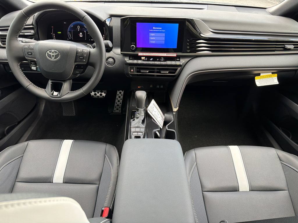 New 2026 Toyota Camry Hybrid FWD image 23
