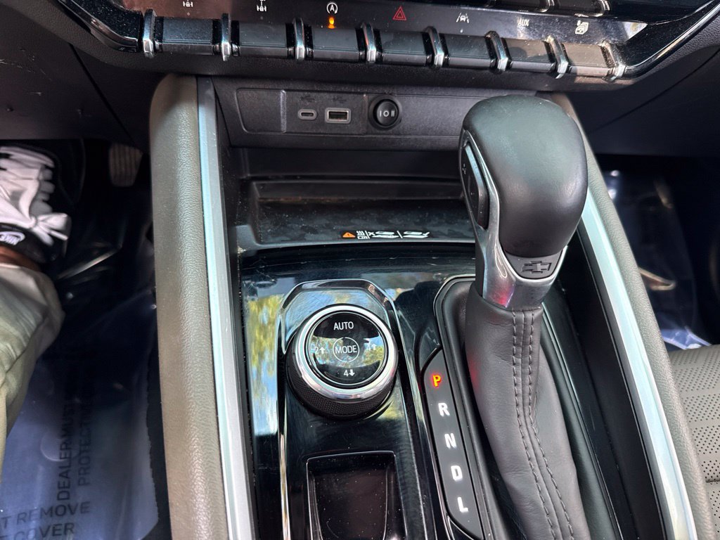 Used 2025 Chevrolet Colorado ZR2 w/ Technology Package AWD/4WD image 66