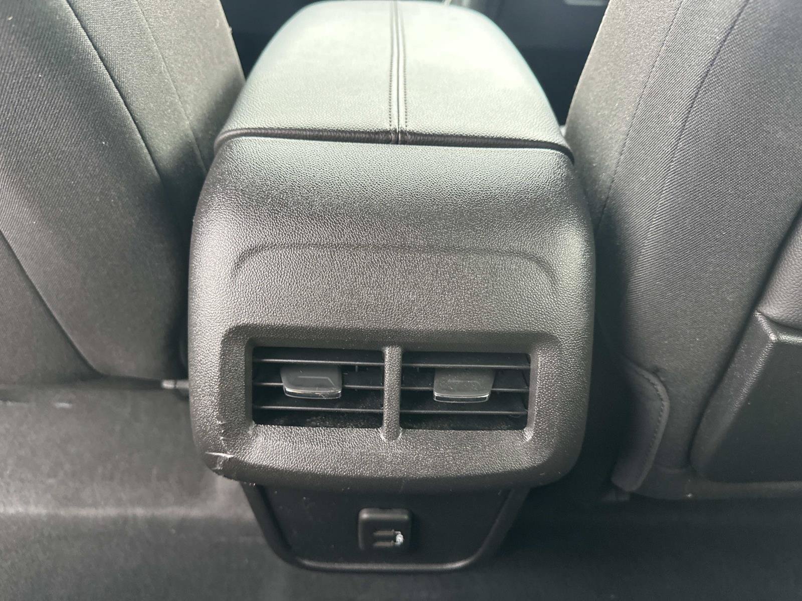 Certified 2024 GMC Terrain SLE w/ Driver Convenience Package AWD/4WD image 12