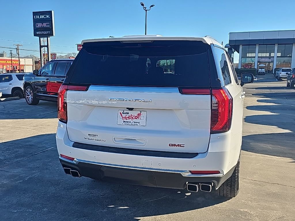 Certified 2025 GMC Yukon Denali image 5