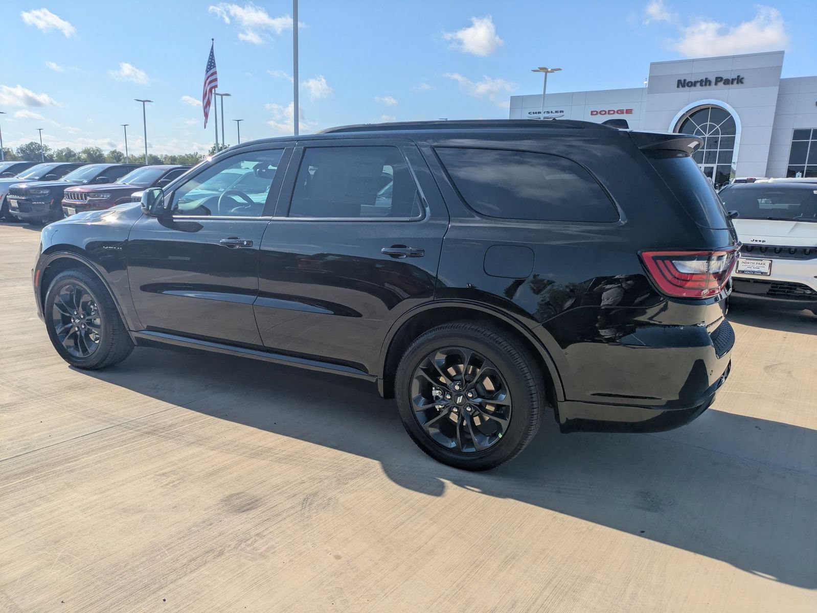 New 2025 Dodge Durango R/T w/ Blacktop Package AWD/4WD image 6