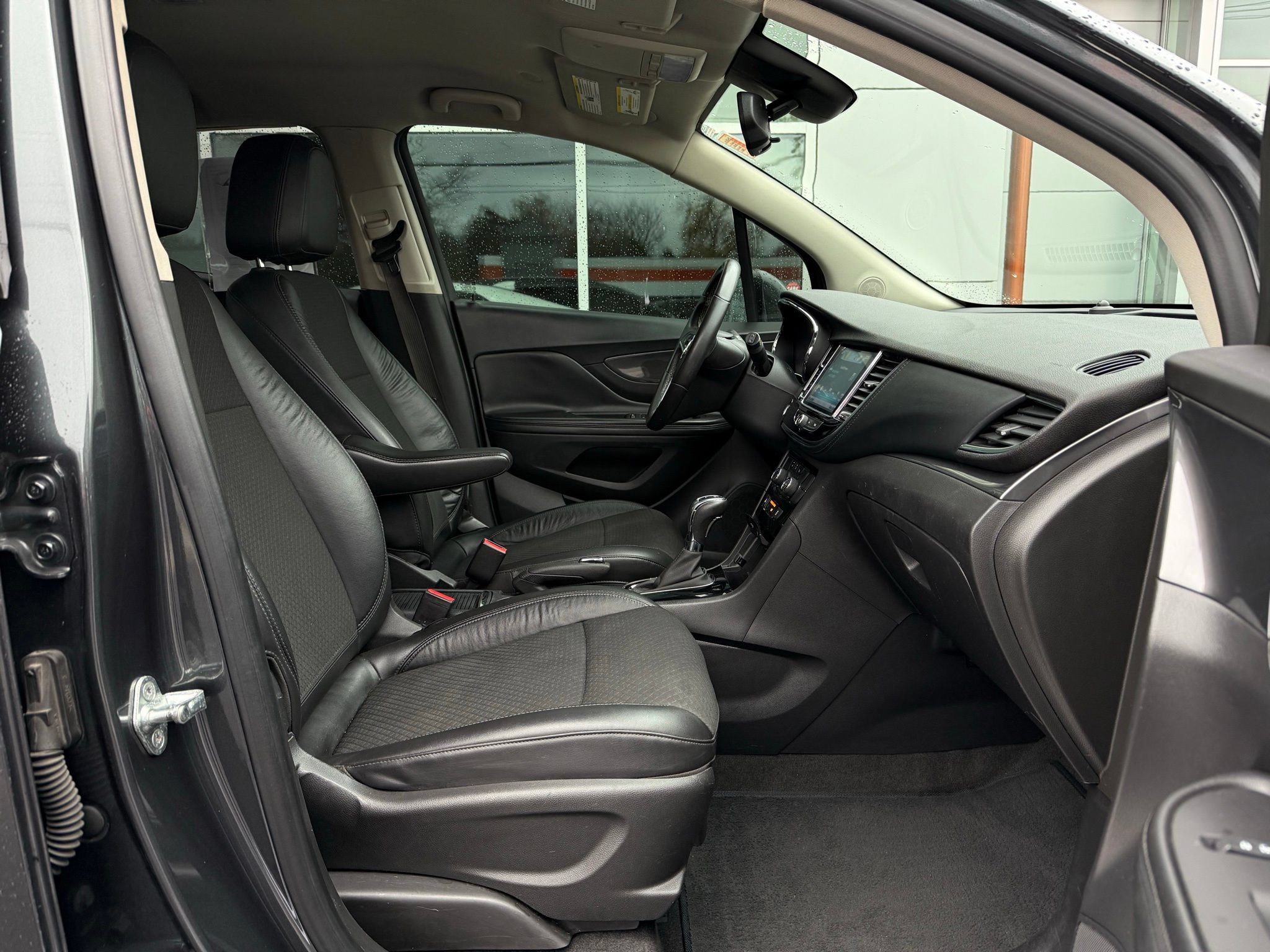 Used 2017 Buick Encore Preferred FWD image 21