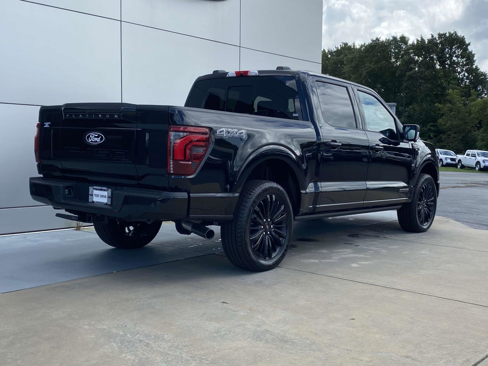 New 2025 Ford F150 Platinum w/ Equipment Group 702A High image 4