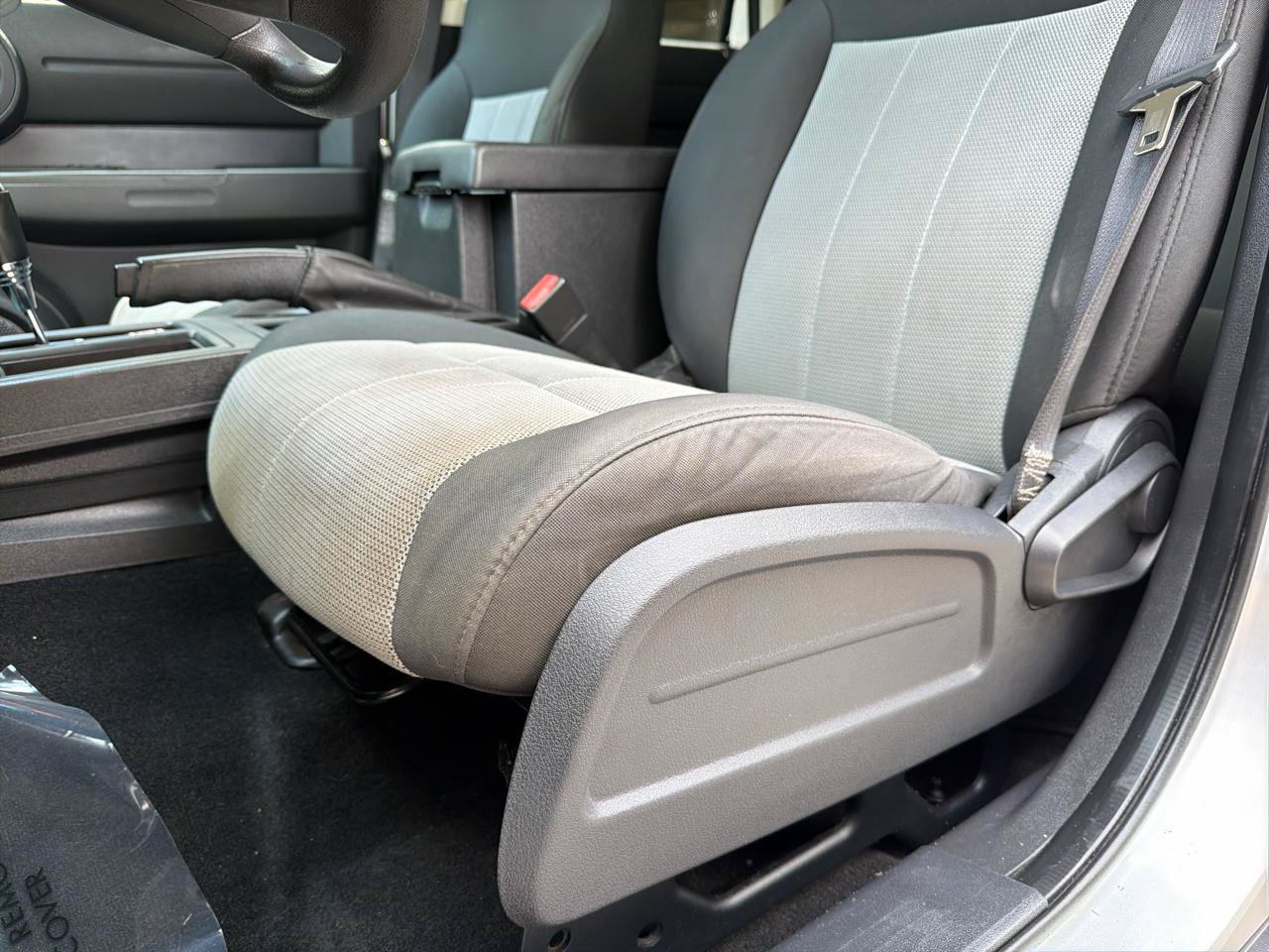 Used 2008 Dodge Nitro SXT RWD image 12