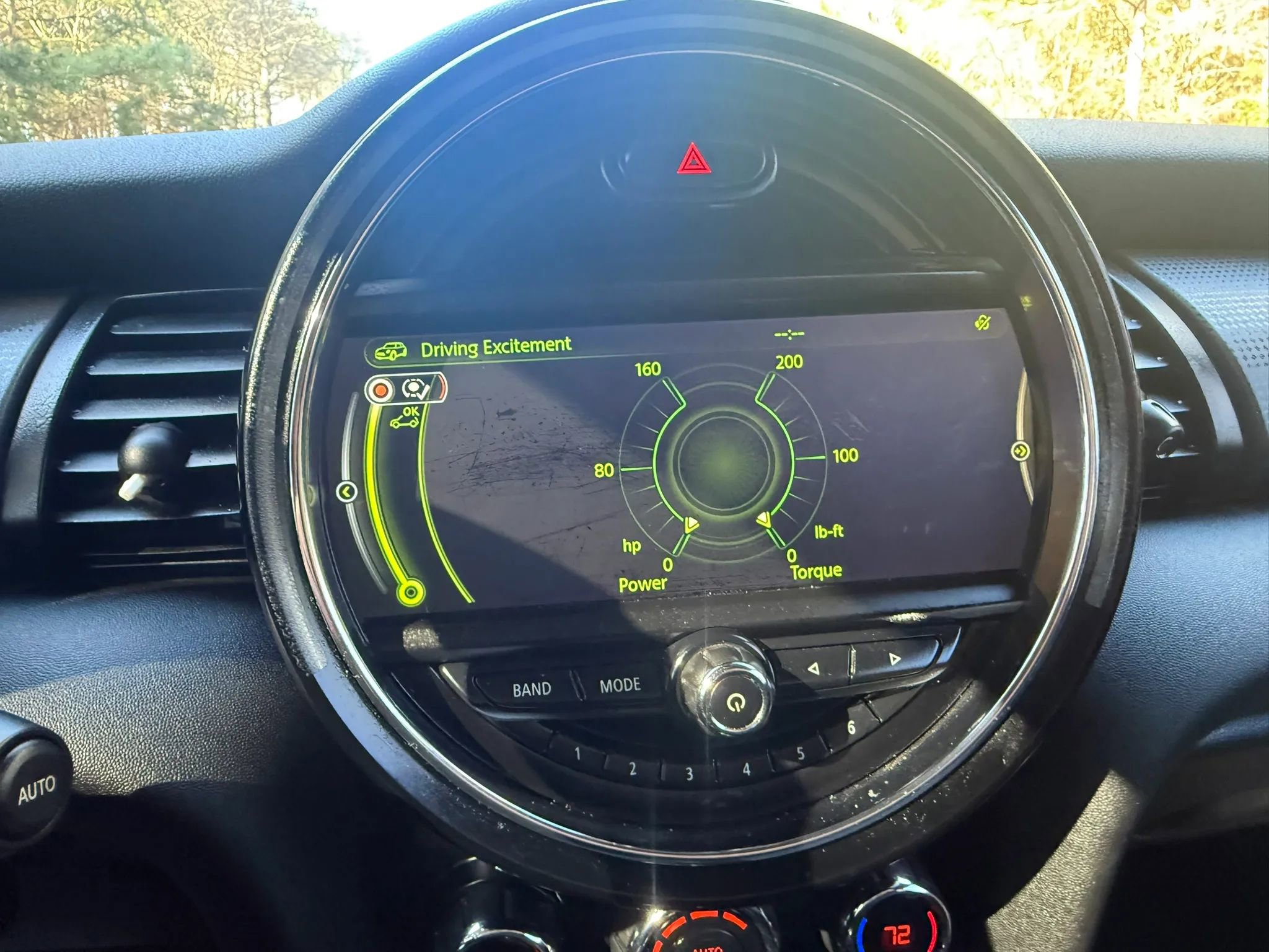 Used 2015 MINI Cooper 2-Door Hardtop image 16
