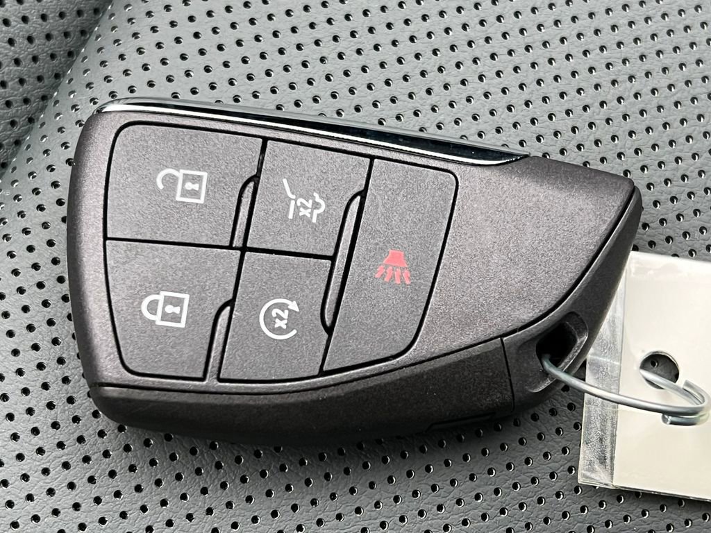 New 2026 GMC Terrain AT4 w/ Convenience Package III image 32