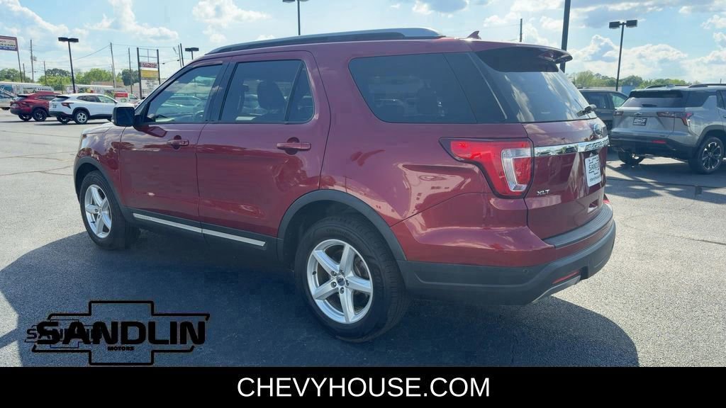 Used 2019 Ford Explorer XLT w/ Equipment Group 202A FWD image 6