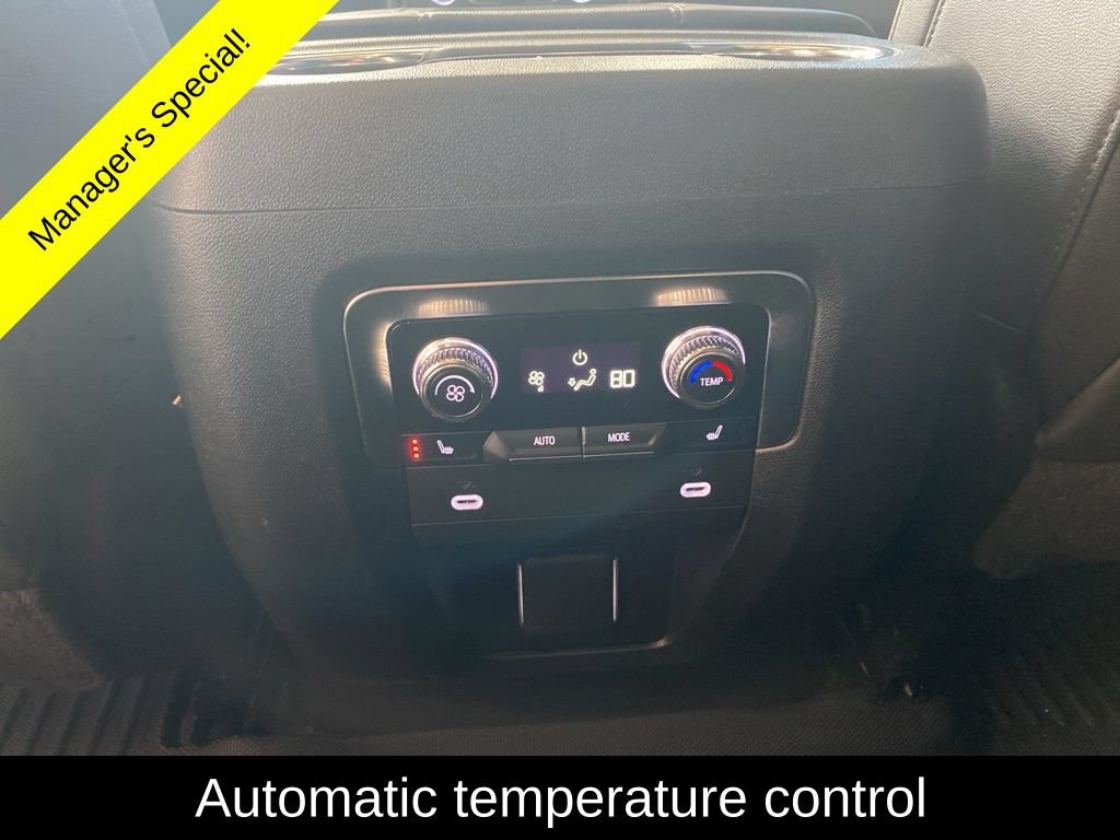 Used 2024 GMC Yukon AT4 AWD/4WD image 12