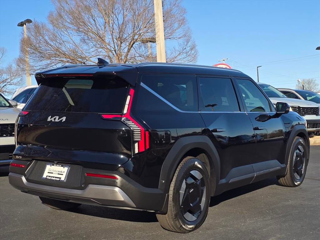 New 2026 Kia EV9 Wind image 3