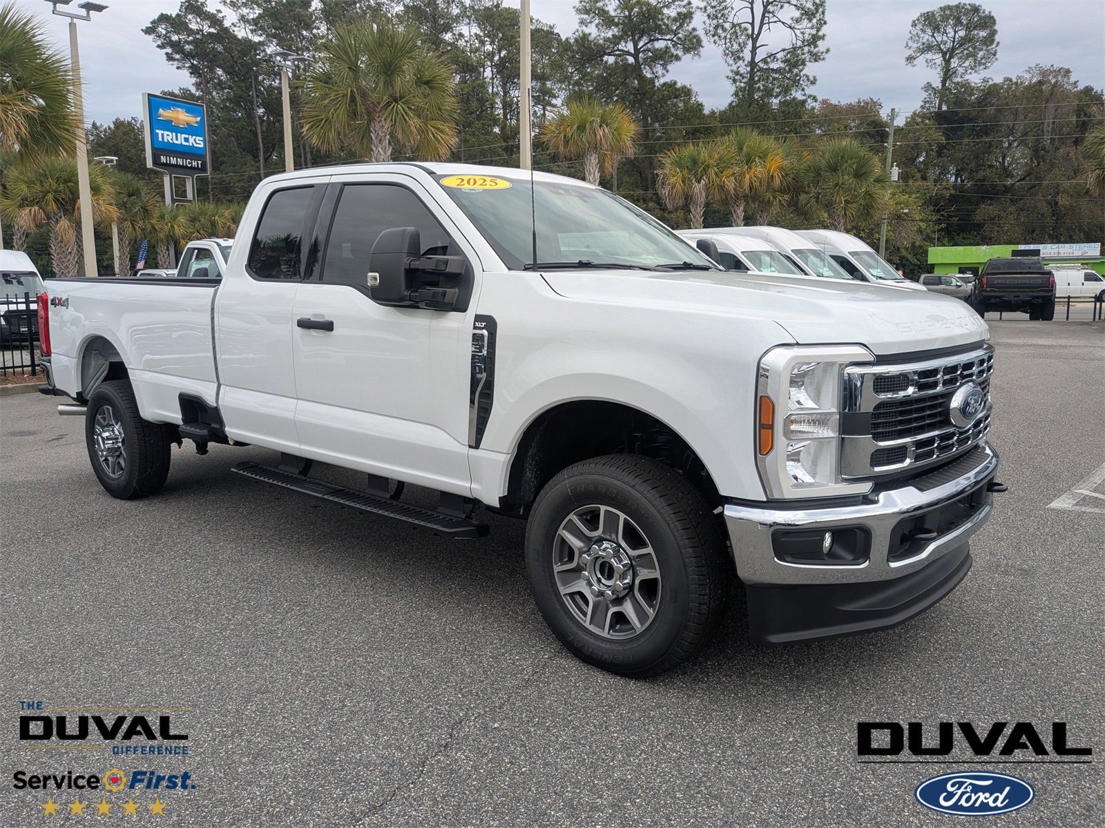 New 2025 Ford F350 XLT image 1