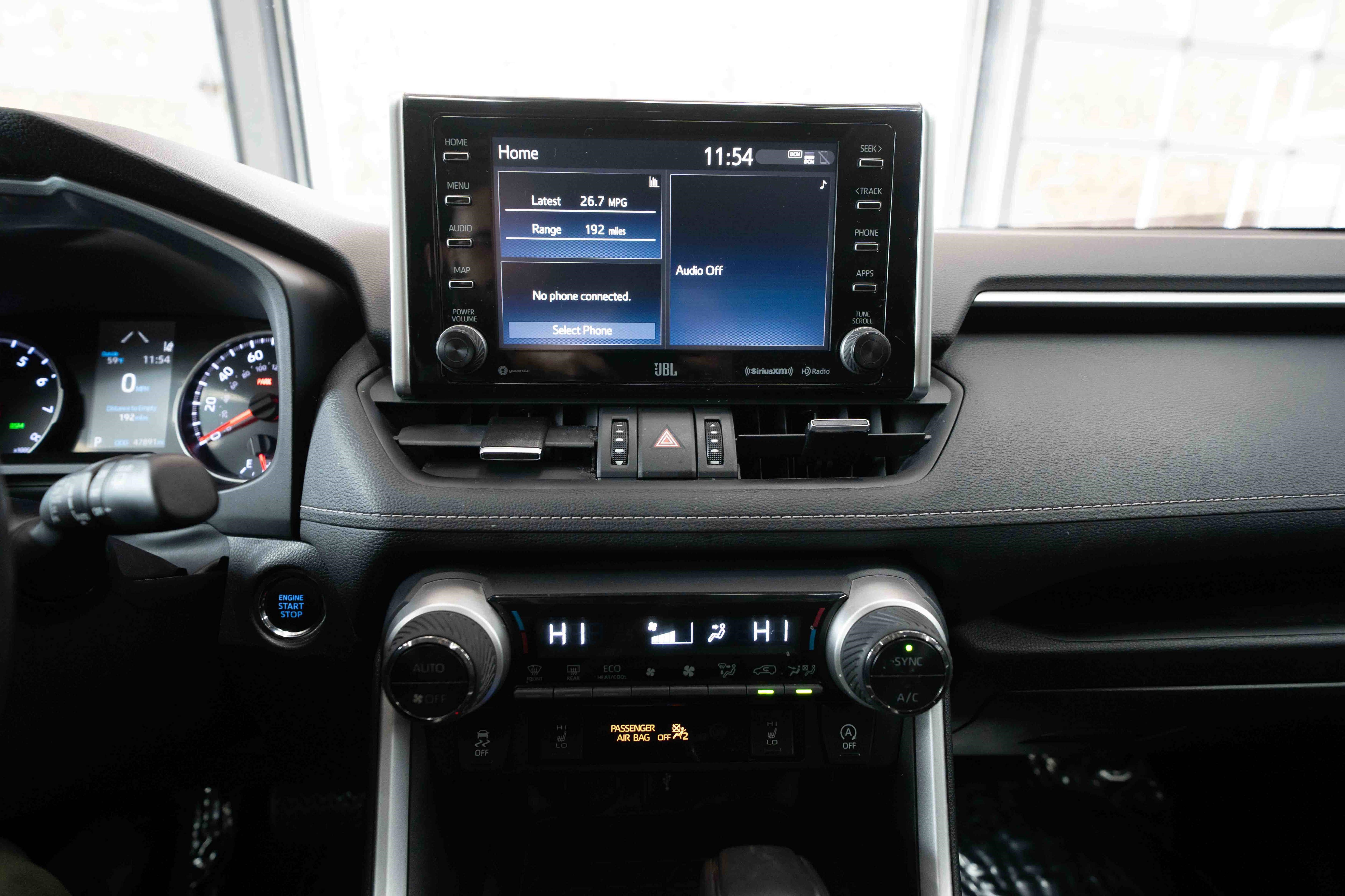 Used 2021 Toyota RAV4 XLE Premium image 17