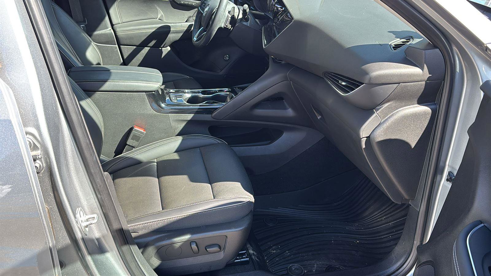 Certified 2023 Buick Envision Essence FWD image 21