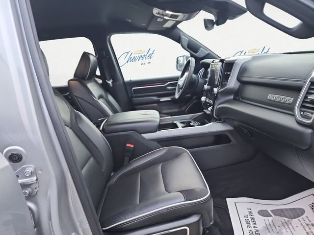 Used 2025 RAM 1500 Laramie image 13