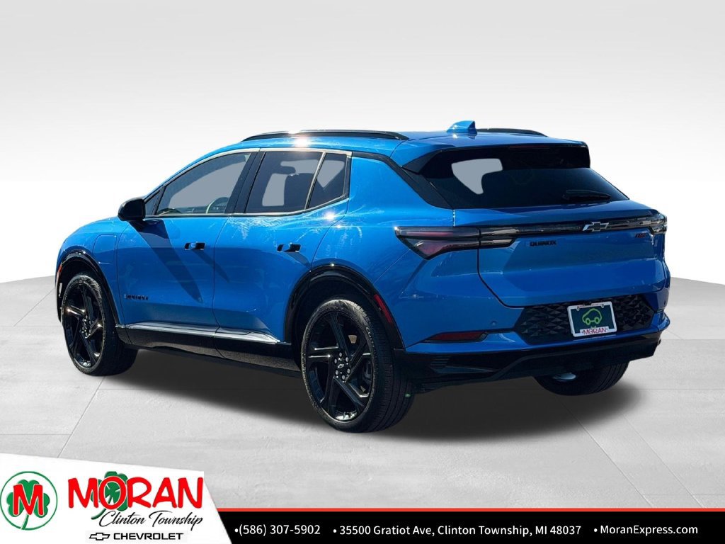Used 2024 Chevrolet Equinox EV RS FWD image 4
