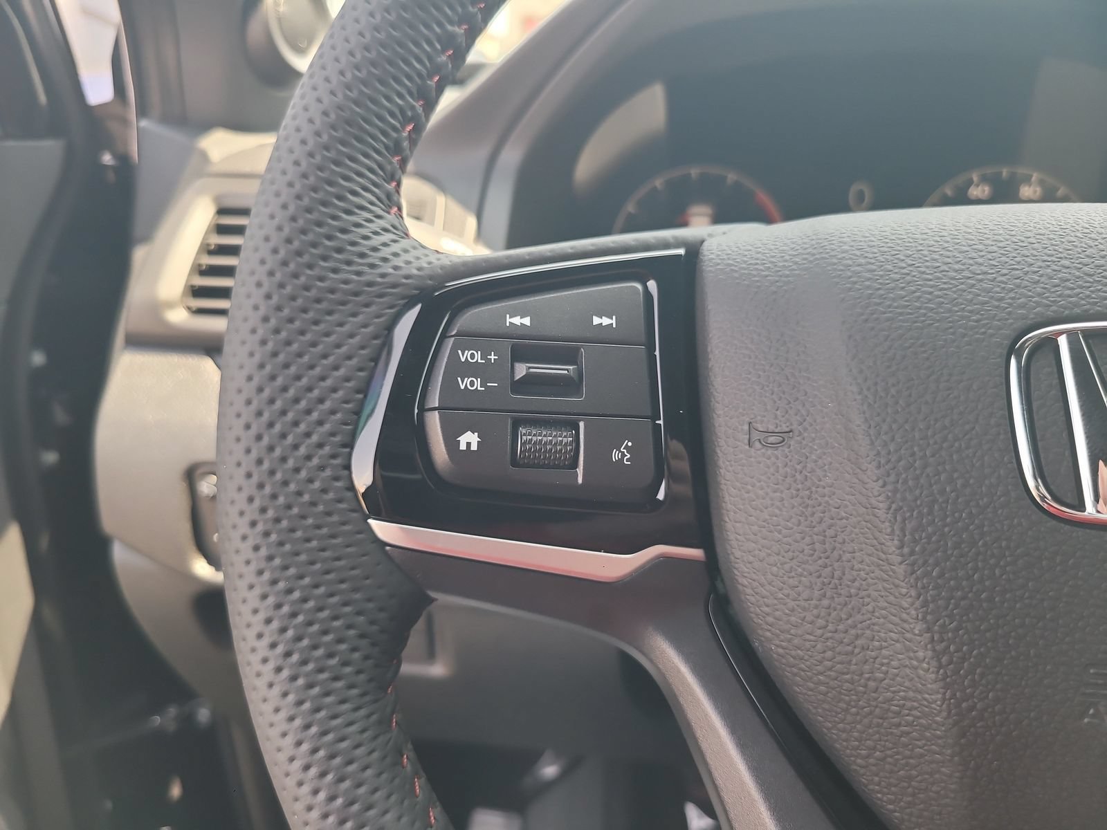 New 2026 Honda Ridgeline Black Edition image 14