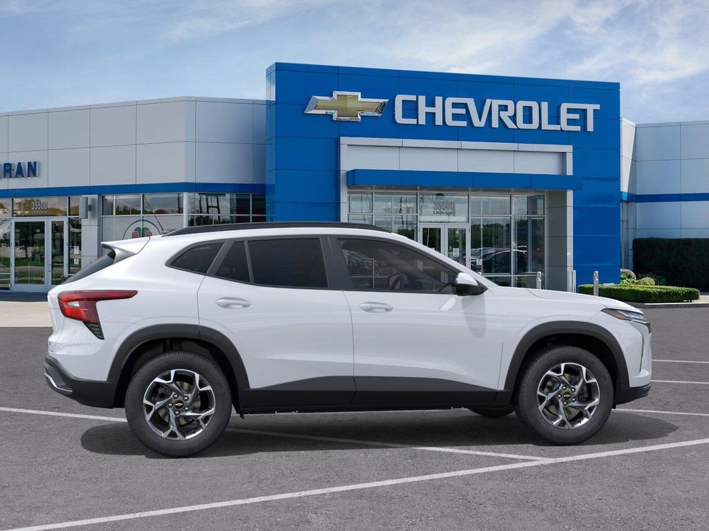 New 2026 Chevrolet Trax LT w/ Driver Confidence Package FWD image 5