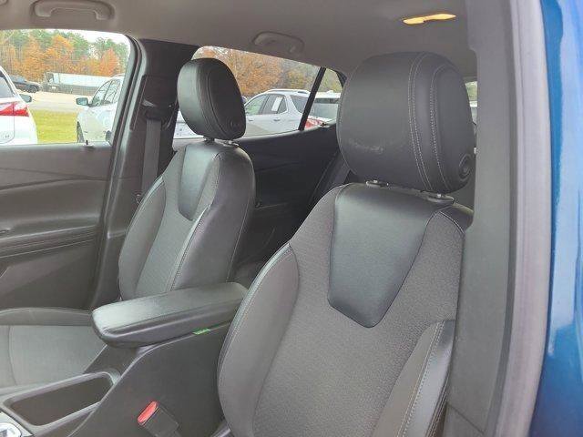 Used 2021 Buick Encore GX Preferred w/ Cold Weather Comfort Package FWD image 17