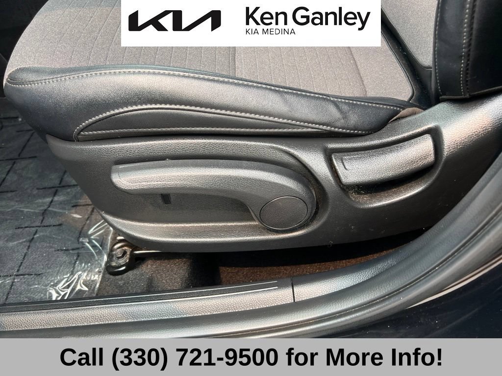 Certified 2023 Kia Seltos S w/ Navigation Package AWD/4WD image 29