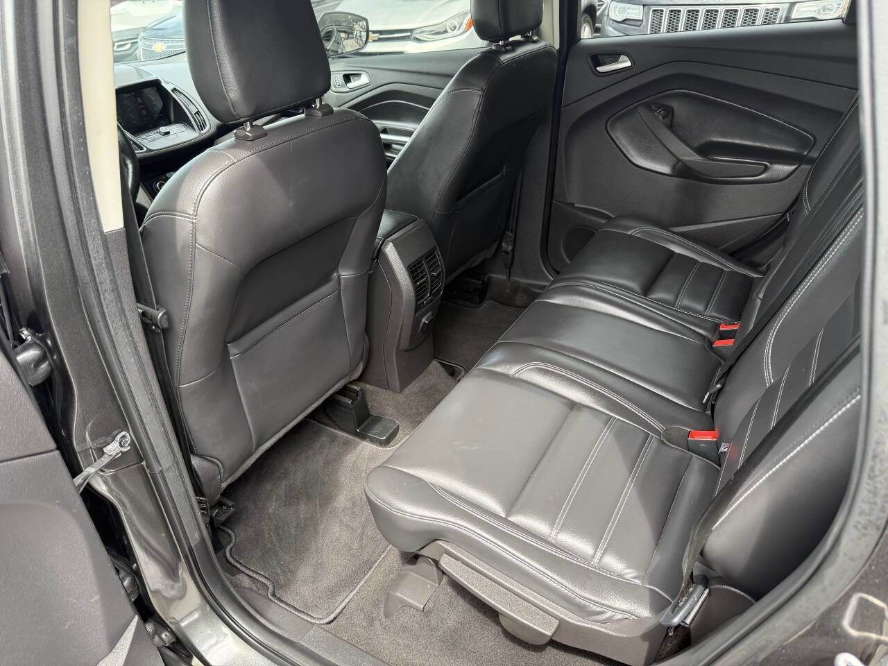 Used 2019 Ford Escape SEL image 10