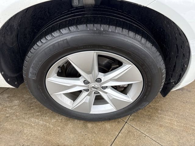 Used 2022 Volvo XC60 B5 Momentum image 10