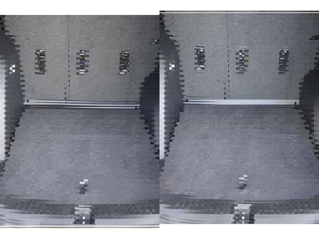 Used 2025 Chevrolet Equinox LT w/ Convenience Package II image 10